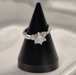 Sterling Silver Ring with Clear Sparkly CZs.  Sz 5